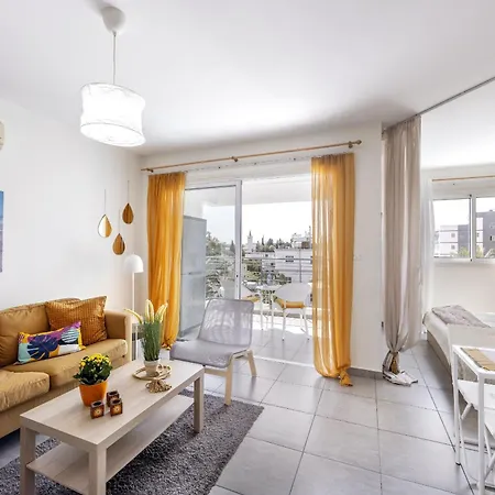 Apartament Sunflower Delight Nikozja